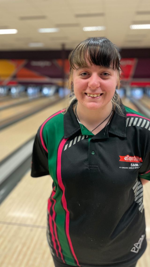 Sam Clifton recaps after taking the lead in the Open Girls division of the Storm Junior Sydney Cup.
#stormjuniorsydneycup #tenpincity #tenpinbowling #juniorsydneycup #juniorbowling